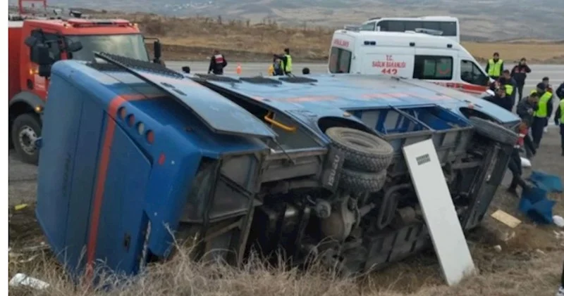 Türkiyədə məhbusları daşıyan avtobus aşıb, yaralılar var