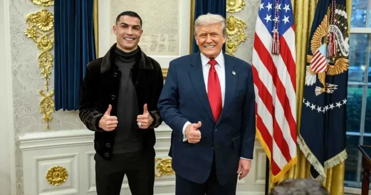 Tramp Ronalduya zəng ETDİ