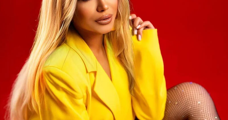 Türkanın makiyajsız halı müzakirələr yaratdı VİDEO