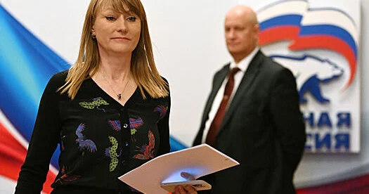 Duma Ukrayna ilə danışıqları mümkün dondurulmasını müzakirə edib...