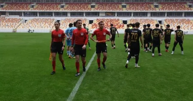 Mərc qalmaqalı səbəbindən matç təxirə salındı