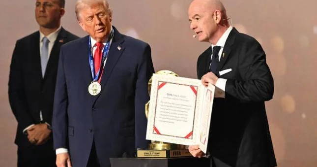 İnfantino Trampa verilən mükafatdan danışdı