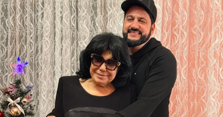 Yusif Eyvazov Flora Kərimovanın evində Video+Fotolar