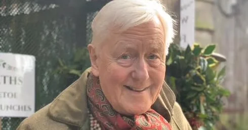 “79 yaşlı zadəgan iki varis üçün həyat yoldaşı axtarır: şok tələblər və gizli motivlər“ “Daily Mail“