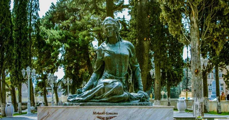 Qalmaqal yaradacaq sözlər: “Məhsəti Gəncədə pis mənada tanınırdı”