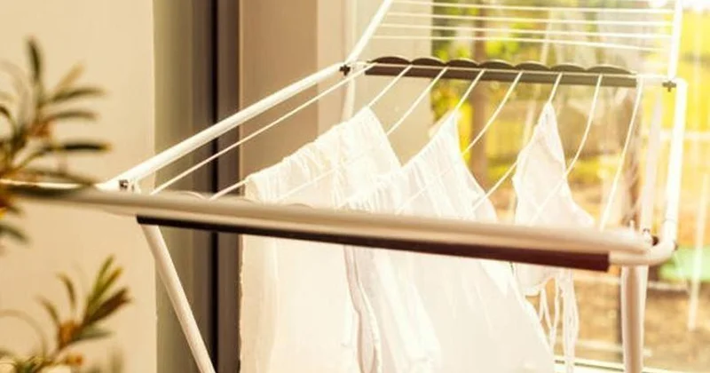 Ağ paltarların rəngini bərpa edən yuma üsulu: Yuyucu toza ehtiyac yoxdur