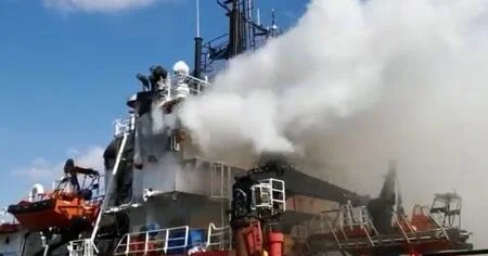 Utilizasiya zamanı gəmidə partlayış oldu, ölən var