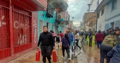 Yanğında 10 tələbə öldü