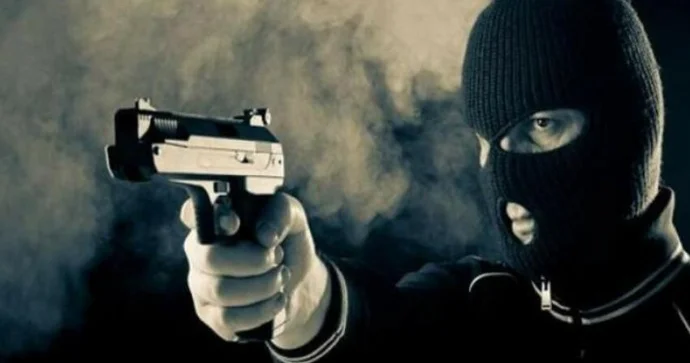 Otelə basqın edilib, 11 nəfər qətlə yetirilib