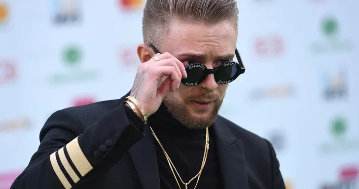 Егор Крид попал в больницу с травмой ноги