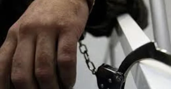 Dələduzluq etməkdə ittiham olunan 10 nəfər saxlanıldı