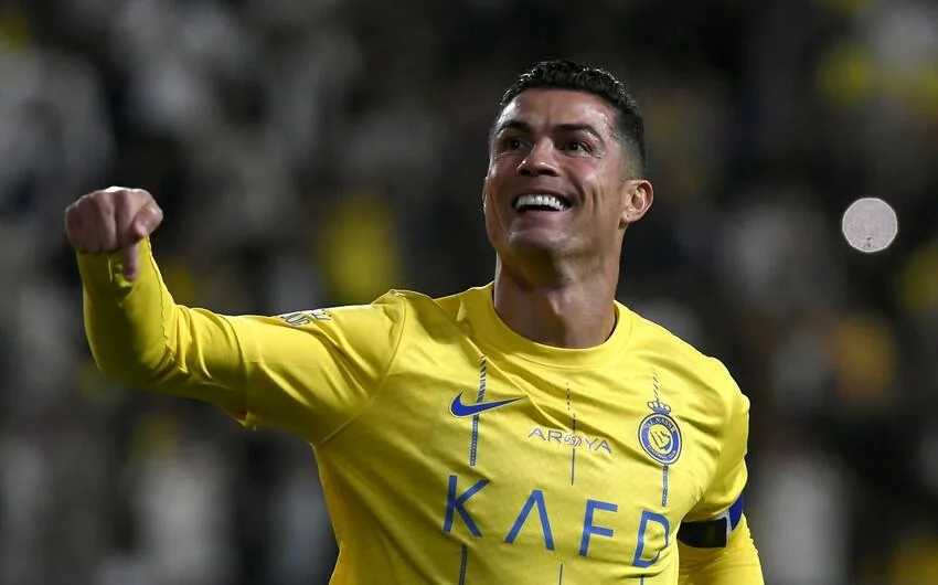 Ronaldu Real Madriddəki komanda yoldaşını ƏnNəsrə dəvət etdi