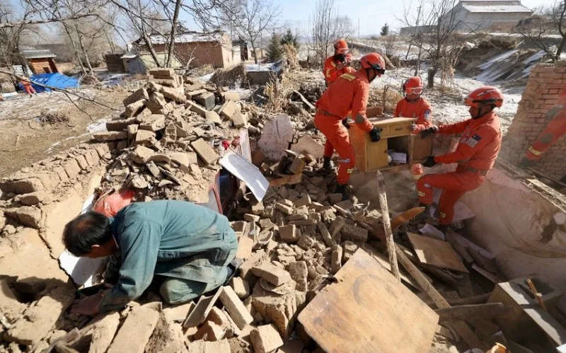 Çin Tibetə 400dən çox hərbçi göndərib