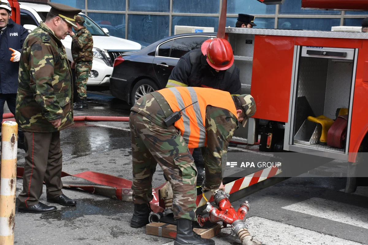 FHN: Ötən sutka 11 yanğına çıxış olub, 10 nəfər xilas edilib