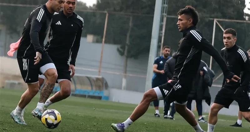 Открытая тренировка Карабаха и брифинг Гурбанова