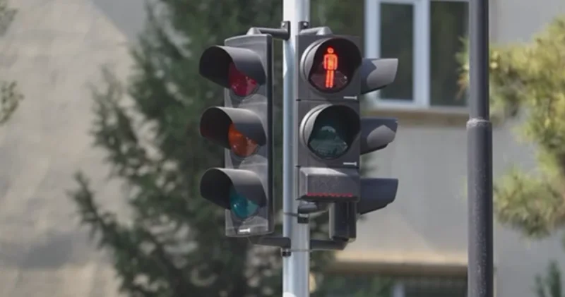 Svetoforlara 115 ədəd velosiped bölməsi quraşdırıldı VİDEO