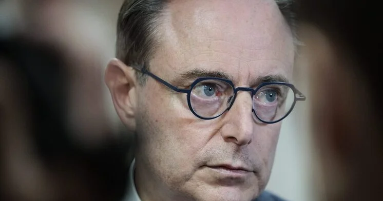 Belçika sülhməramlı koalisiyada iştirak etməyə hazır olduğunu bəyan etdi