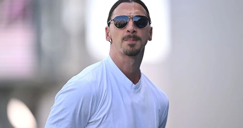 Zlatan İbrahimoviç: “Məhəmməd Əli və Ronaldudan ilhamlanaraq öz üslubumu yaratdım”