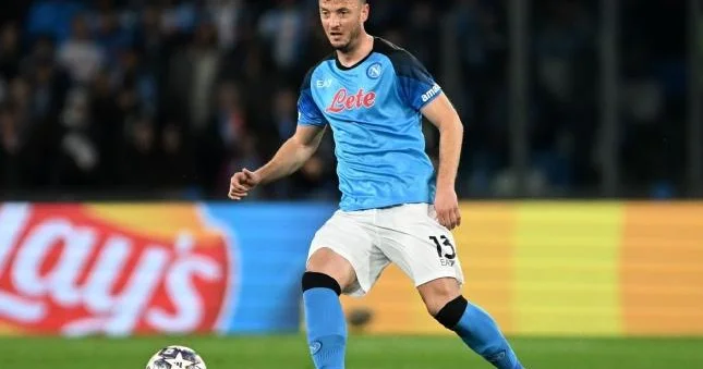 Türklərdən və ərəblərdən gələn təklifləri geri çevirdi, klubunda qaldı