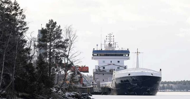 Finlandiya sualtı kabelin zədələnməsi işi çərçivəsində quru yük gəmisini saxlayıb