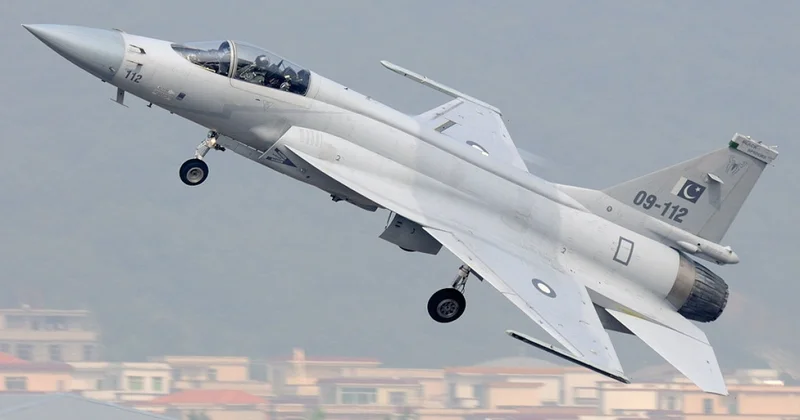 Pakistan Banqladeşə qırıcı təyyarələr satmağı planlaşdırır