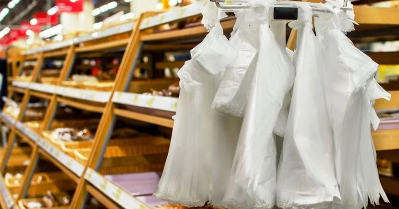 Plastik torbalarla bağlı QƏRAR VERİLƏCƏK KONKRET