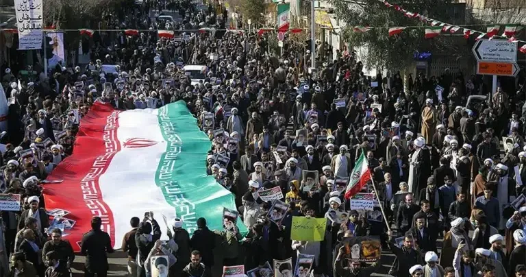 İranın iki şəhəri üsyançıların əlinə keçdi Rza Pəhləvi də ortaya atılıb