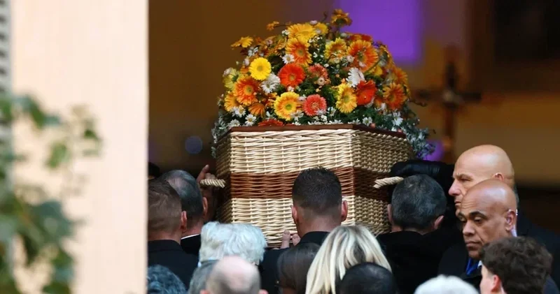 Французская икона ХХ века Брижит Бардо была упокоена в Сен Тропе ФОТО