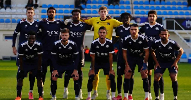 Yerli və legioner futbolçular Premyer Liqa klubunda baxışdan keçəcək