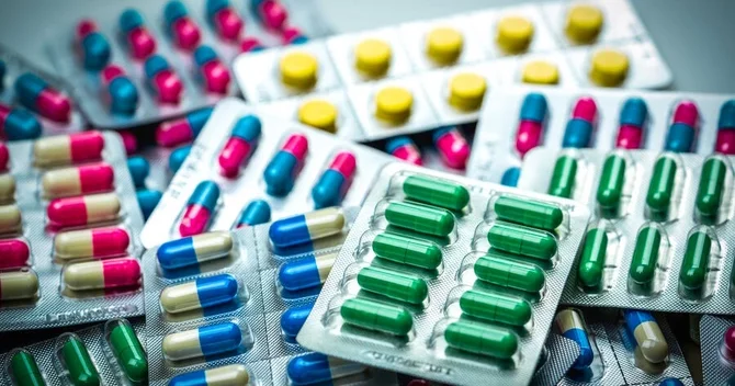 Dərmanı evdə bu yerlərdə saxlamaq təhlükəlidir Həkimdən XƏBƏRDARLIQ