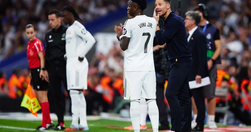 “O, bizim üçün fundamental oyunçudur” Xabi Alonso Vinisius haqqında