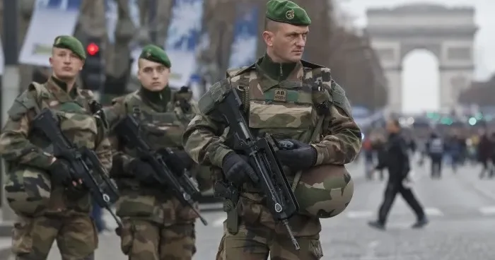 Sülh üçün hərbi missiya: Fransa Ukraynaya qoşun göndərməyə hazırlaşır