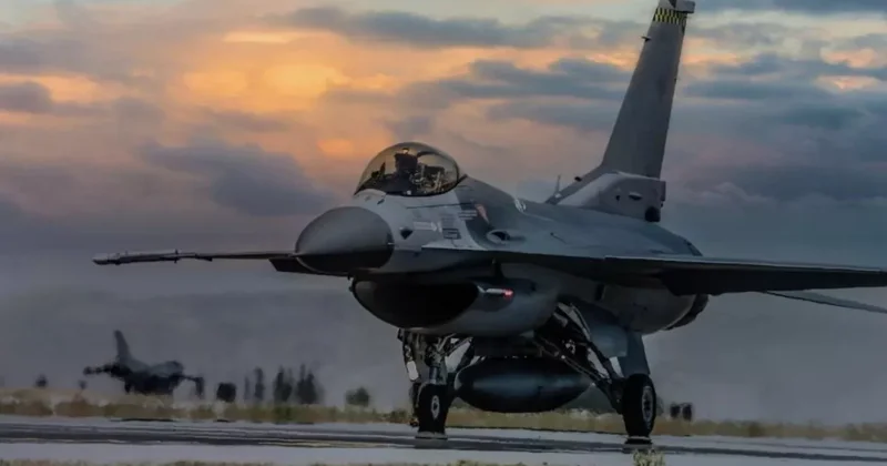 Бельгия готова предоставить флот и авиацию для поддержания мира в Украине