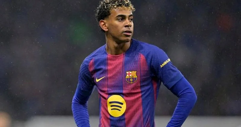 “Məscid insana hüzur verir...” Lamin Yamal