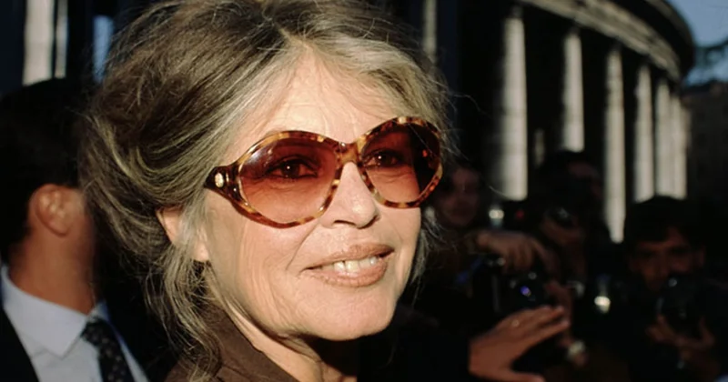 Bricit Bardo dəfn edildi