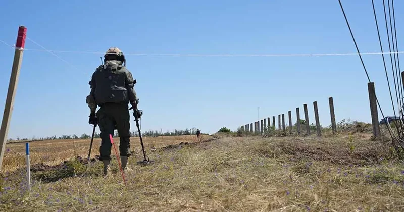 Украина начинает цифровое планирование гуманитарного разминирования ФОТО