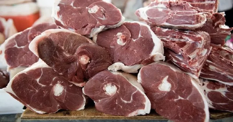 Антисанитария на рынке в посёлке Маштага: ВИДЕО