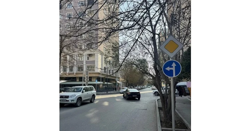 Bakının bəzi ərazilərində yol hərəkəti yenidən təşkil edilib FOTOLAR