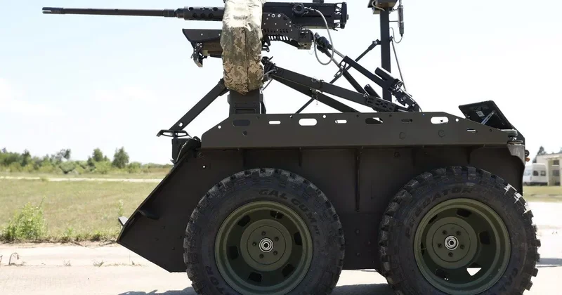 Министерство обороны Украины приняло на вооружение новый ударно разведывательный робот