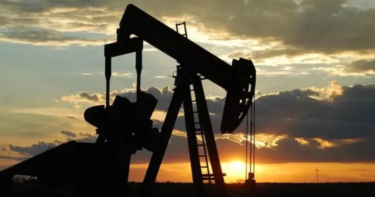 ABŞ dünya bazarında Venesuela neftinin satışına BAŞLADI