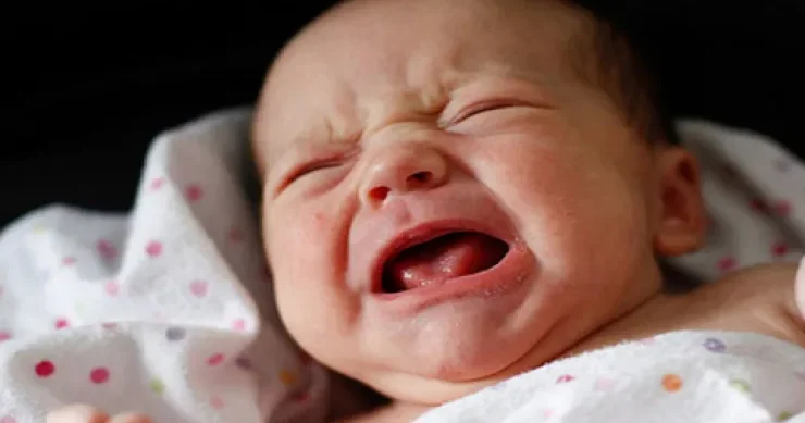 1 yaşlı uşağı ağladığı üçün öldürdü