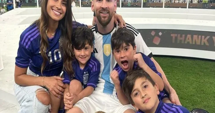 Uşaqlar və səs küy: Messi tək qalmaqla dincəlir