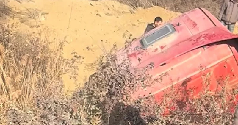 Ucarda yük maşını aşdı VİDEO