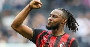 Mançester Siti Antuan Semenyonun transferini yekunlaşdırdı