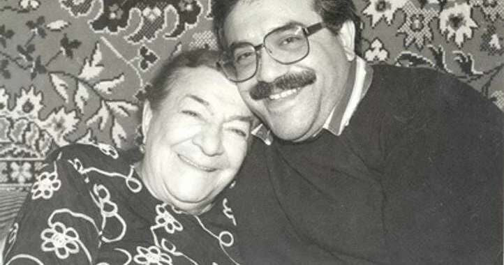 Prezident Nəsibə Zeynalovanın oğlunu təltif etdi