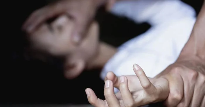 Həbsdən çıxan kişidən arvadına qarşı zorakılıq: “Əlimlə ağzını tutdum...” TƏFƏRRÜAT