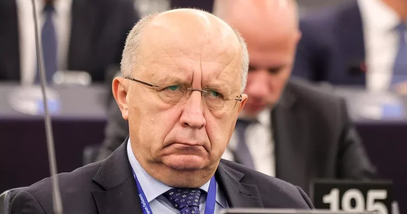 Еврокомиссар сомневается в применении США военной силы к Гренландии