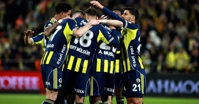 Fənərbaxça günü 4 də 4 ilə tamamladı