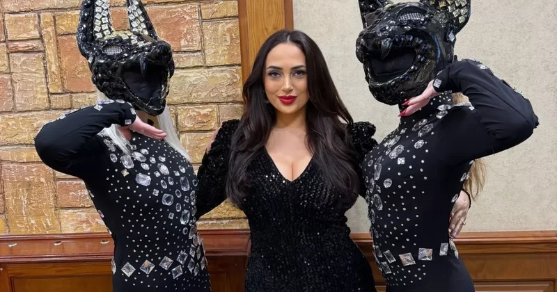 В новогоднюю ночь в Баку выступила румынская певица Seya с хитом Papito