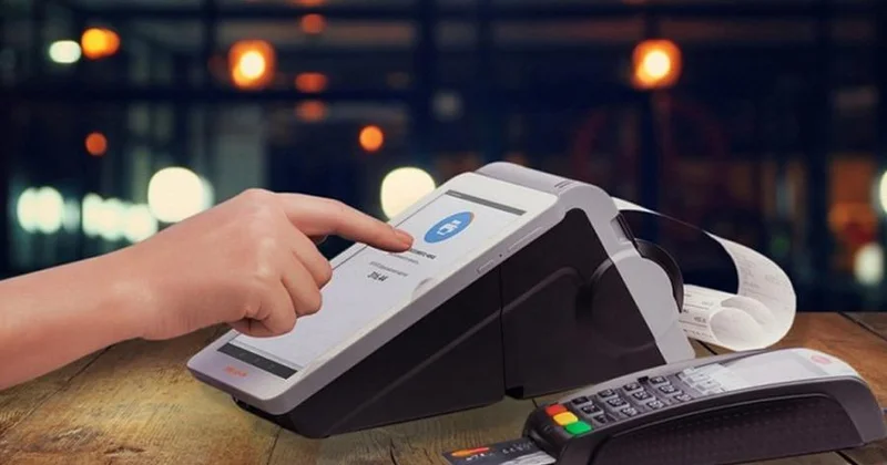 Yeni qayda sahibkarlar qarşısında nağdsız alış verişlərin həyata keçirilməsi öhdəliyi qoyur Ekspert rəyi